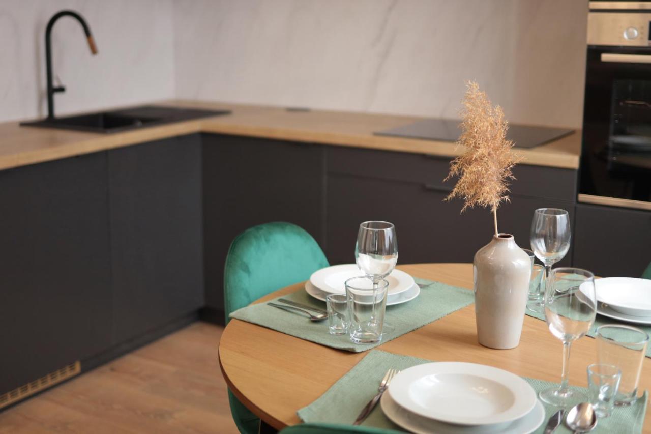 Beautiful And Stylish 2 Bedroom Apartment In The City Center And In The Pedestrian Zone براتسيلافا المظهر الخارجي الصورة