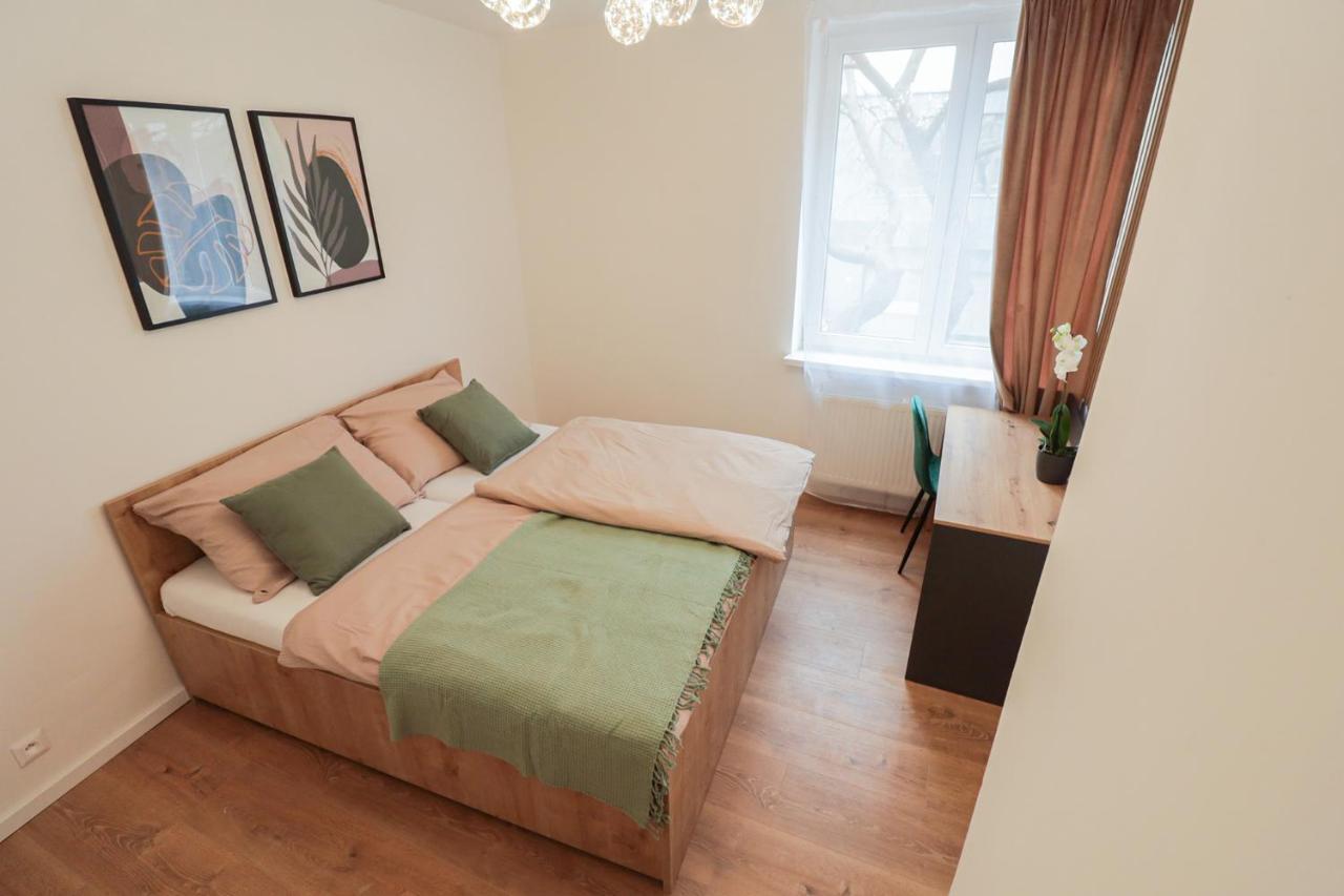 Beautiful And Stylish 2 Bedroom Apartment In The City Center And In The Pedestrian Zone براتسيلافا المظهر الخارجي الصورة